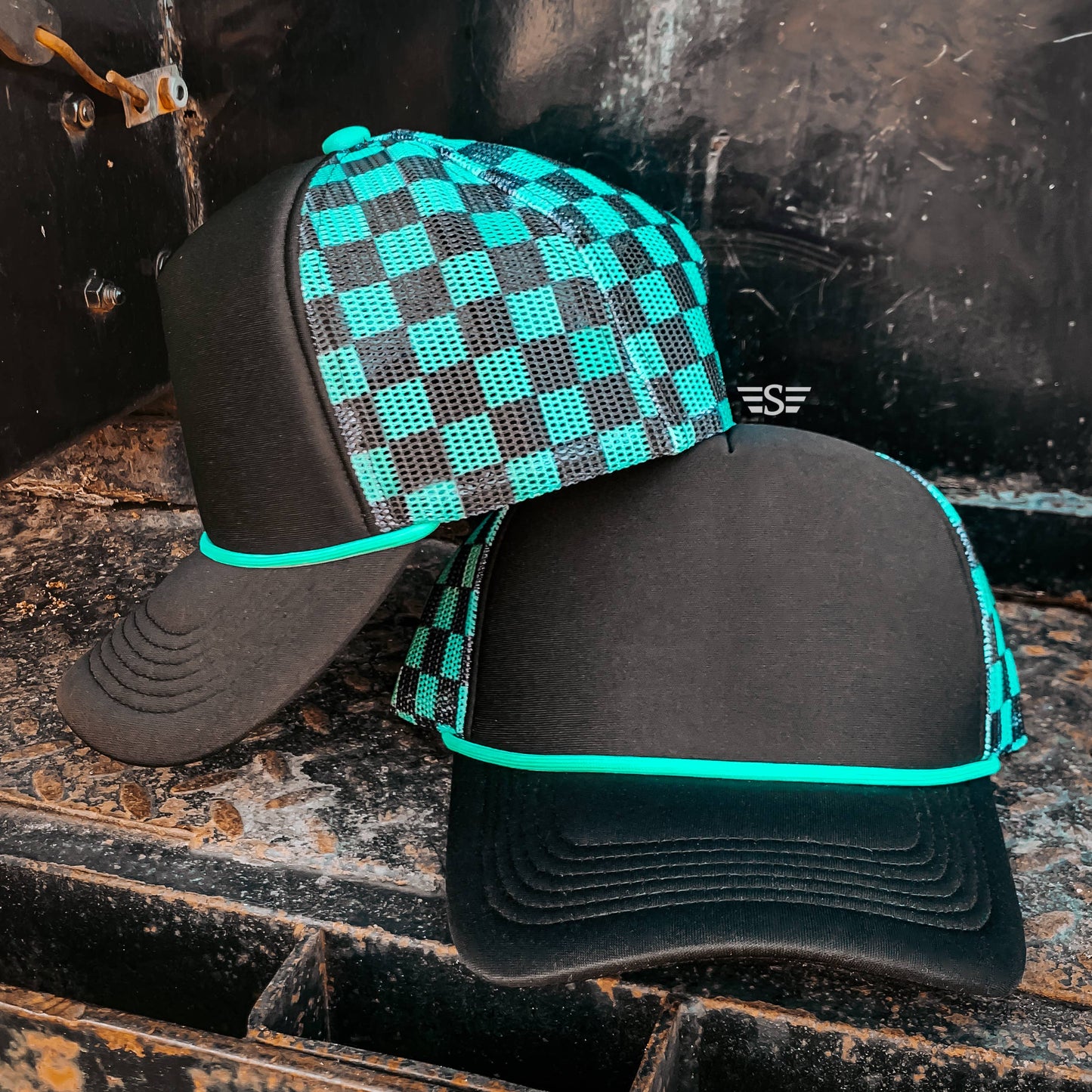 Magna Pony Checkered Mesh Back Cap: Black/ Turquoise