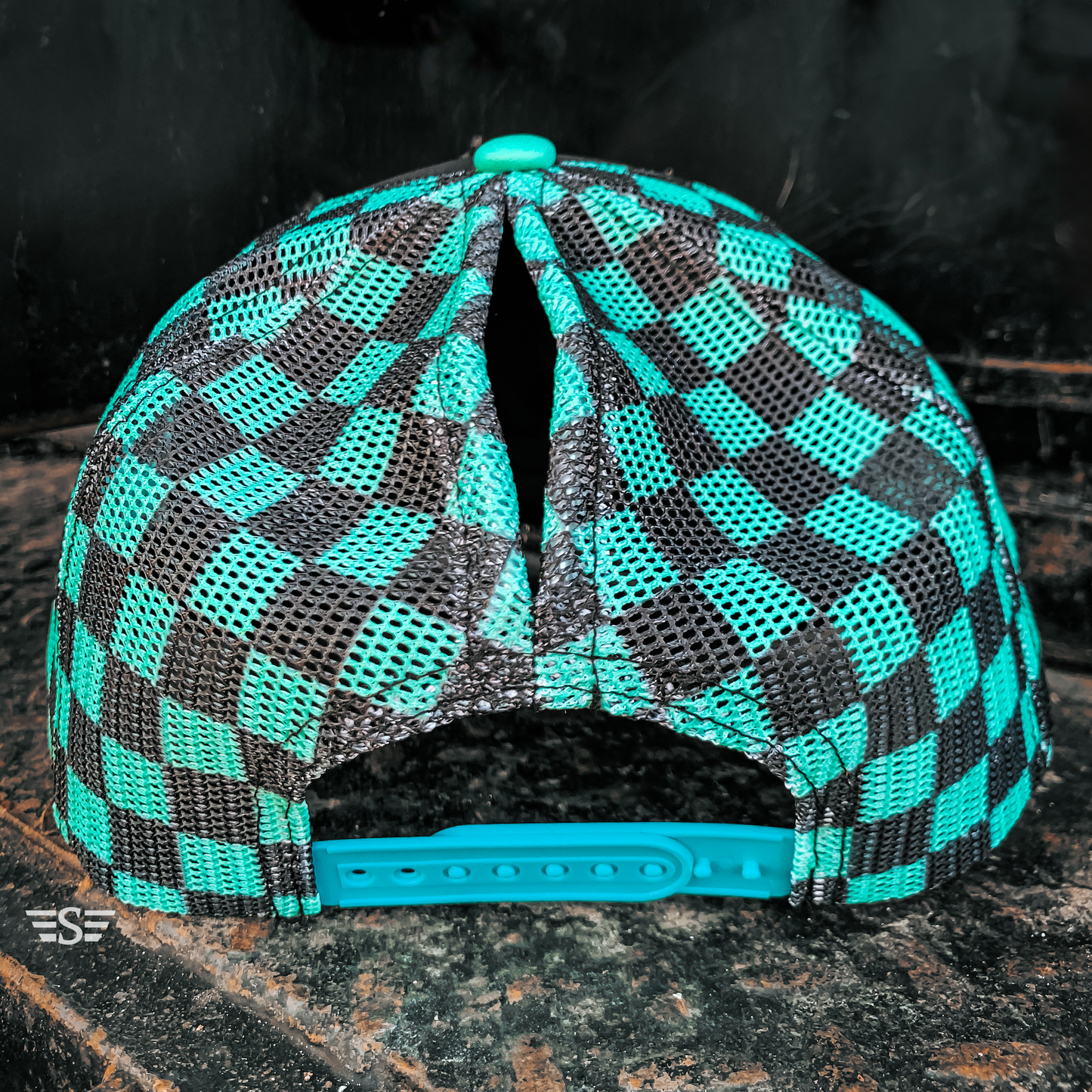 Magna Pony Checkered Mesh Back Cap: Black/ Turquoise