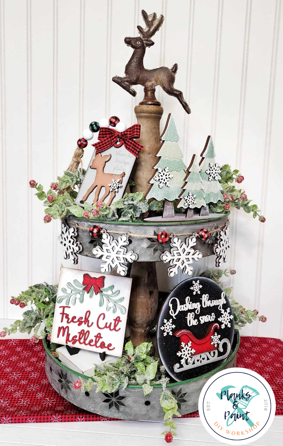 Mistletoe Tiered Tray Set