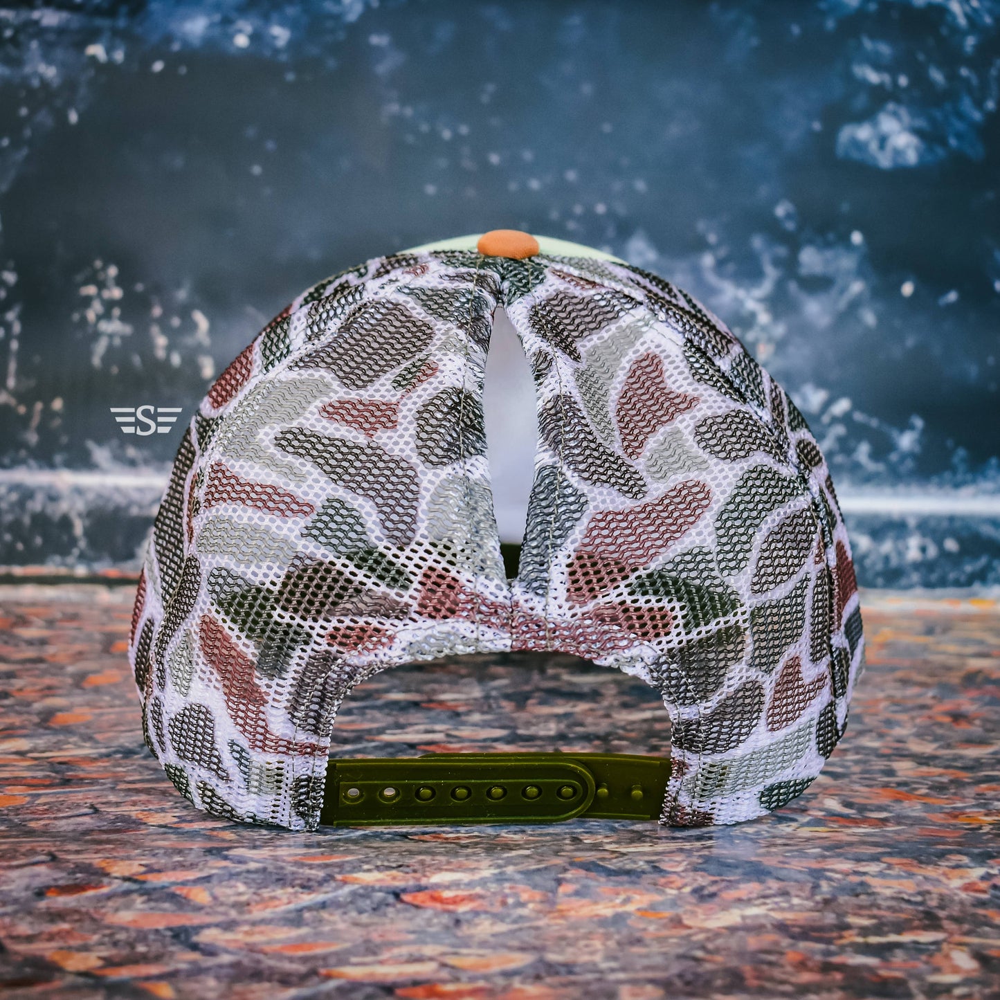 Duck Camo Magna Pony® Mesh Back Cap: Pink