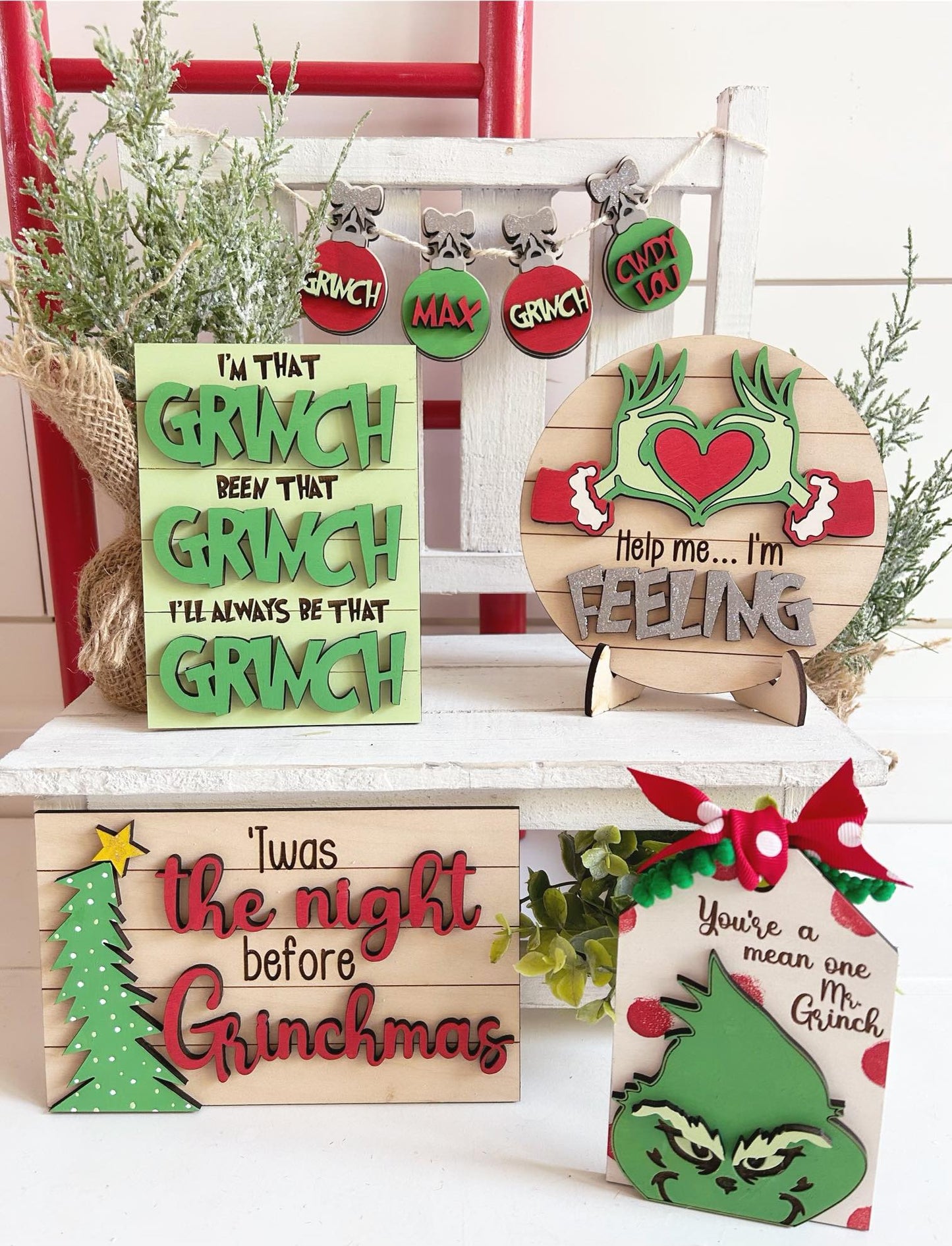 Grinch Tiered Tray Set