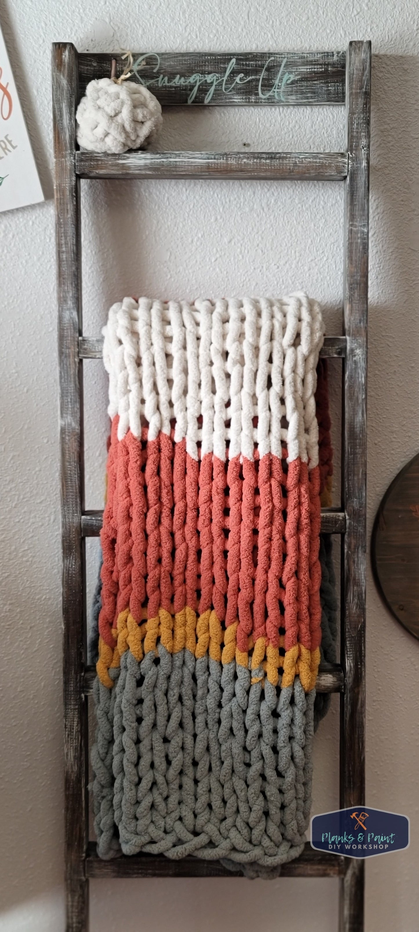 BLANKET LADDER