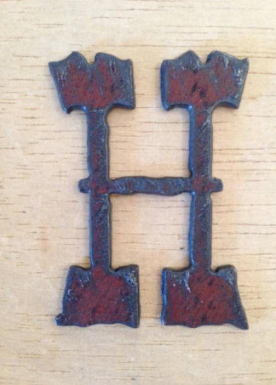 Western Letter H
