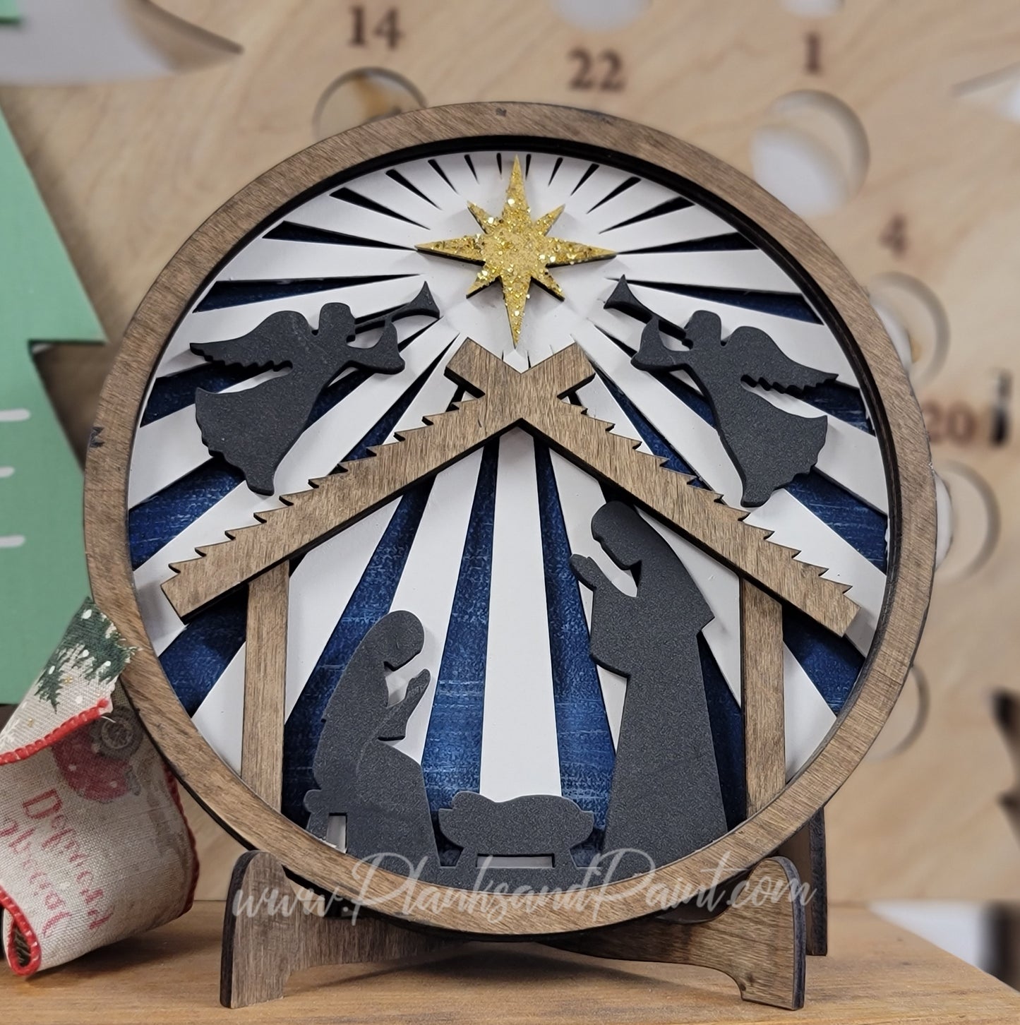 Standing Nativity - 10" Round