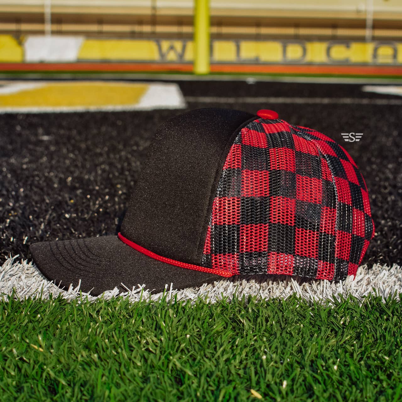 Checkered Mesh Back Cap: Orange/ White