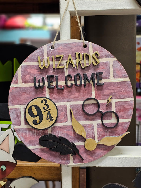 Kids Wizards Welcome 10" Round Sign (unfinished)