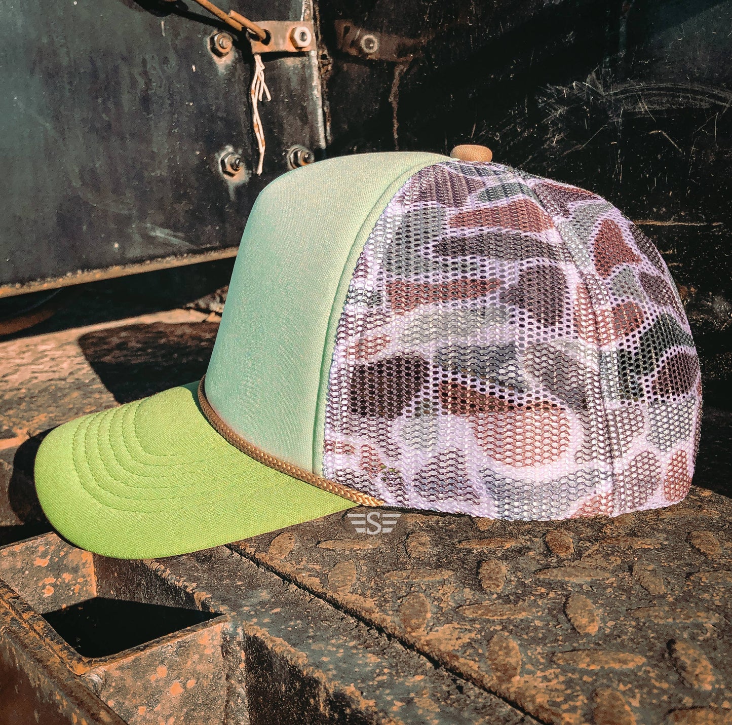Duck Camo Magna Pony® Mesh Back Cap: Pink