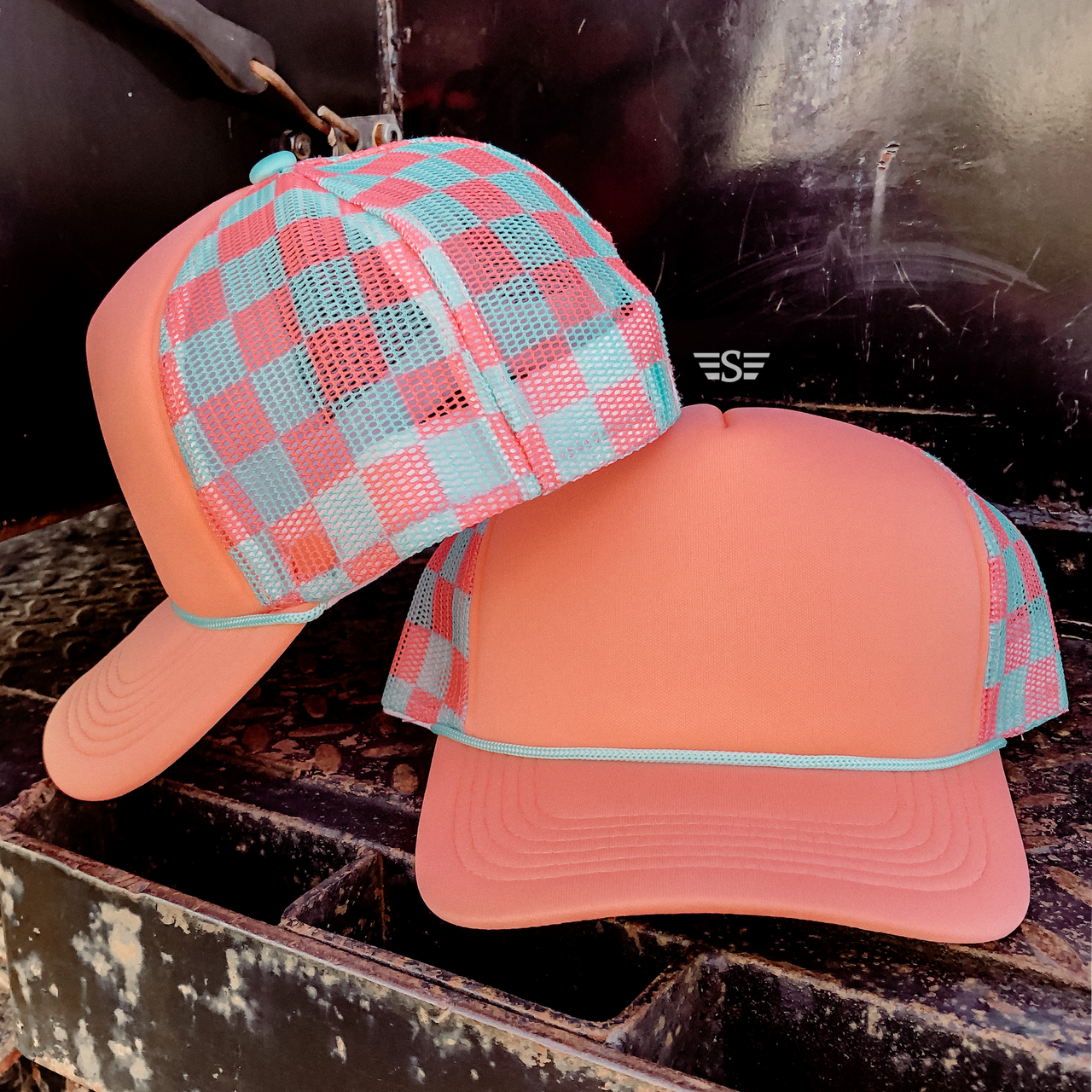 Checkered Mesh Back Cap: Navy Blue/ White