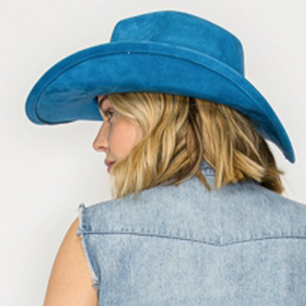 Vegan Suede Cowboy Hat: CARAMEL / ONE SIZE