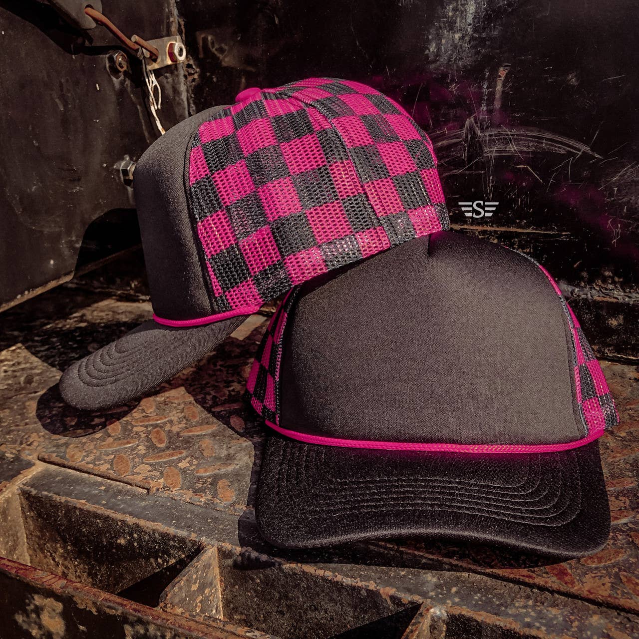 Checkered Mesh Back Cap: Orange/ White