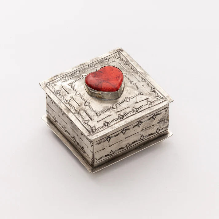 SQUARE STAMPED BOX W- CORAL HEART WJA-016-3-C