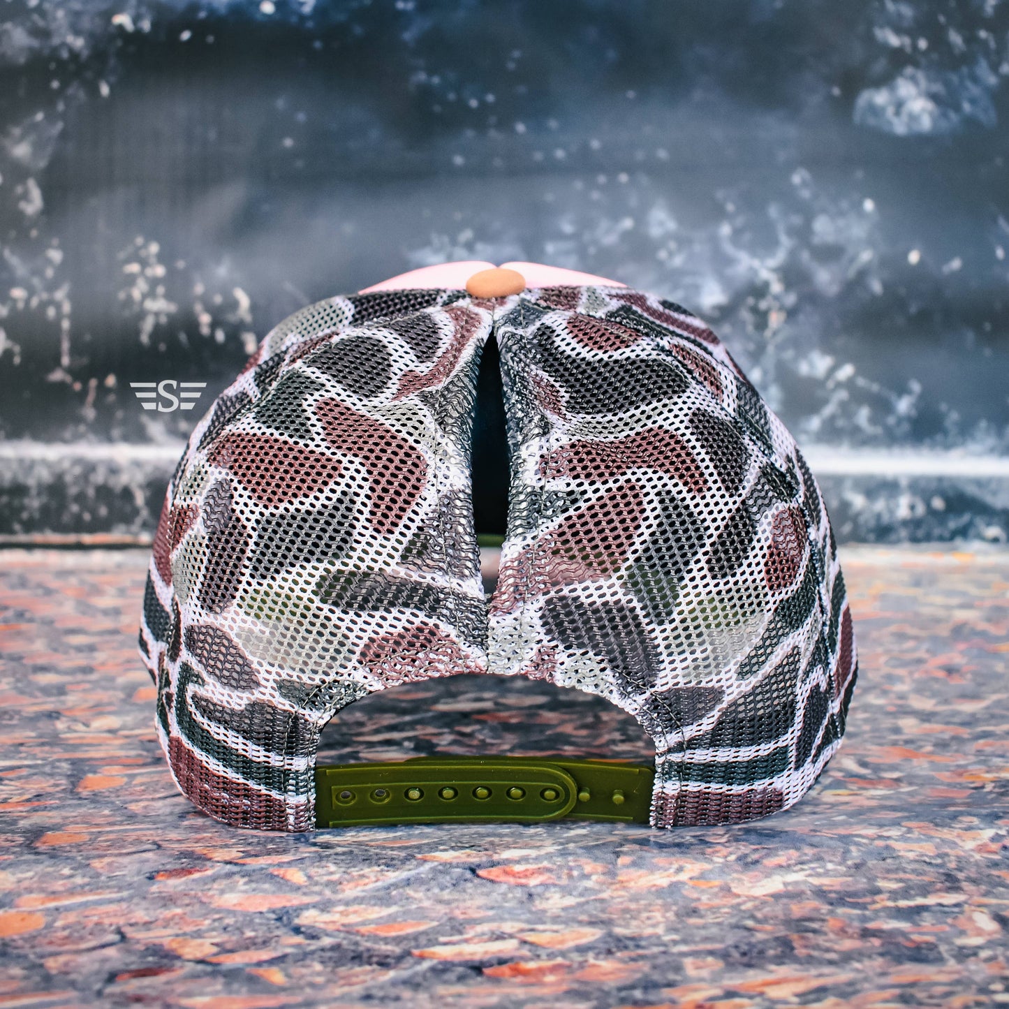 Duck Camo Magna Pony® Mesh Back Cap: Pink