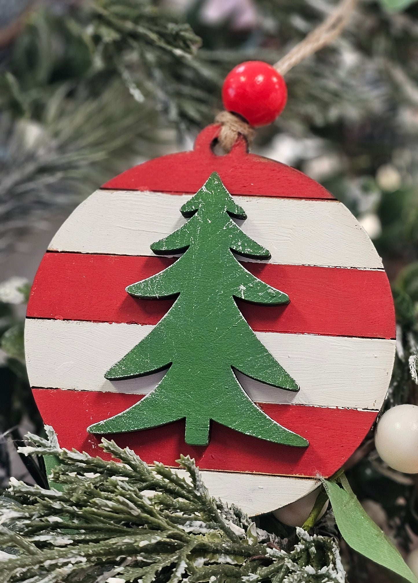 Three Creeks K-8 Ornament Fundraiser